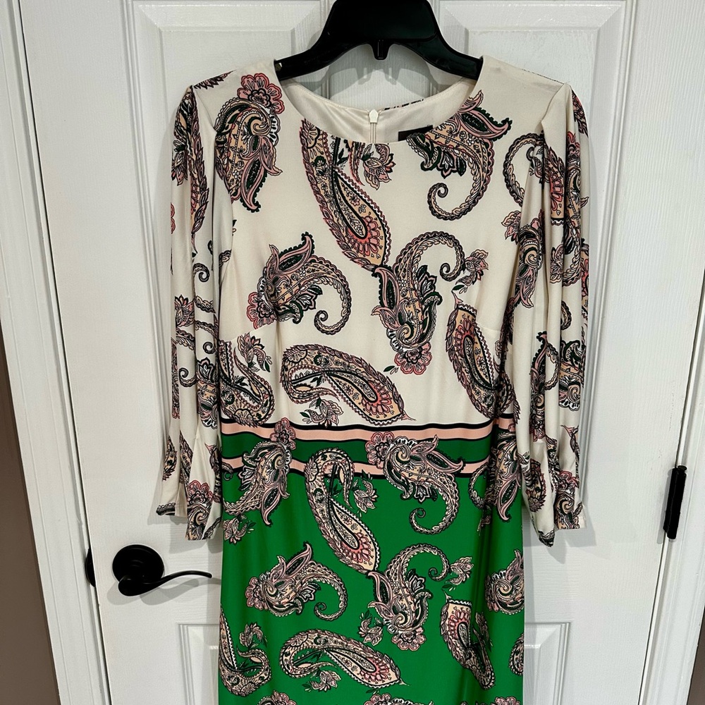 Elegant Vince Camuto Paisley Print Dress - Green and Cream